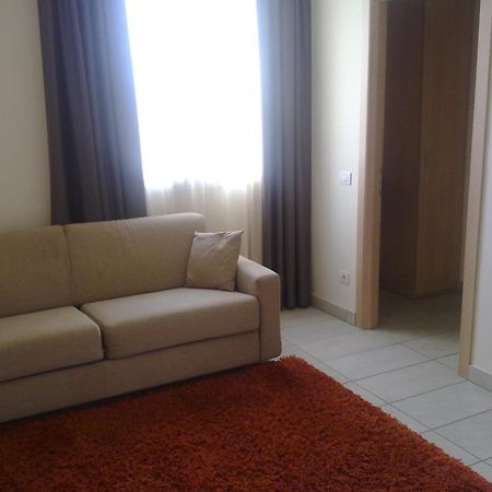 Residence Belmare Ріміні Екстер'єр фото