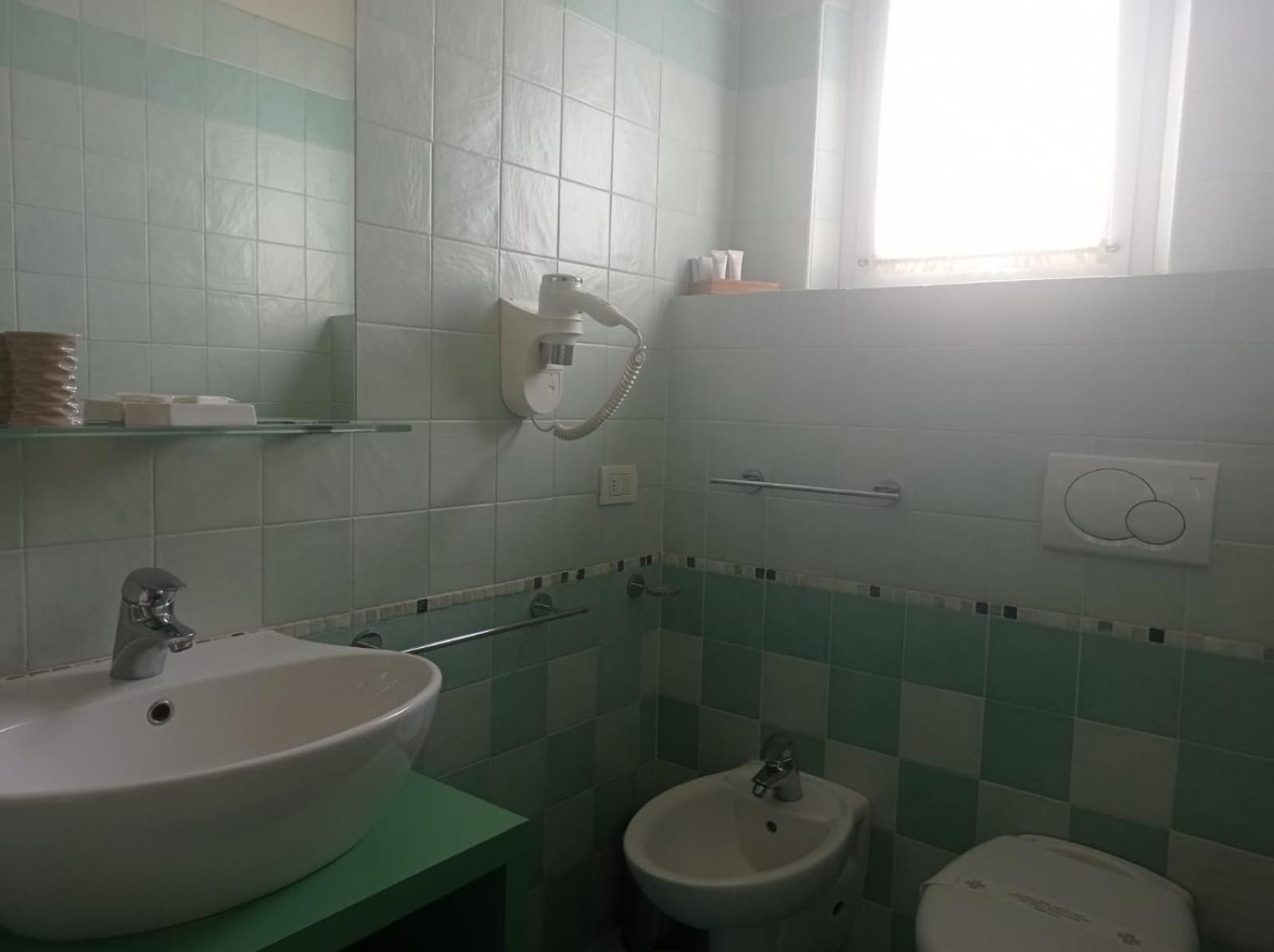 Residence Belmare Ріміні Екстер'єр фото