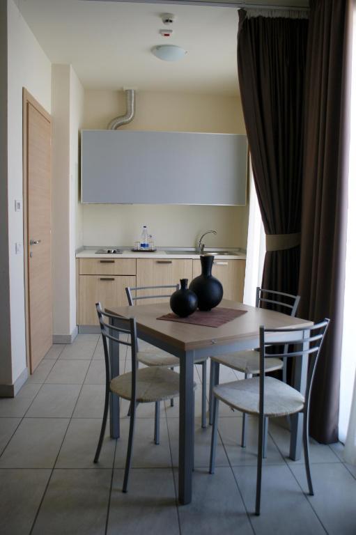 Residence Belmare Ріміні Номер фото